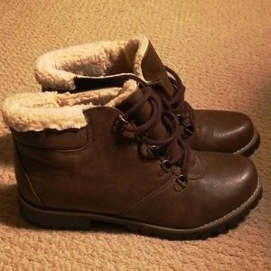 Cliffs women's sz 9.5 boots